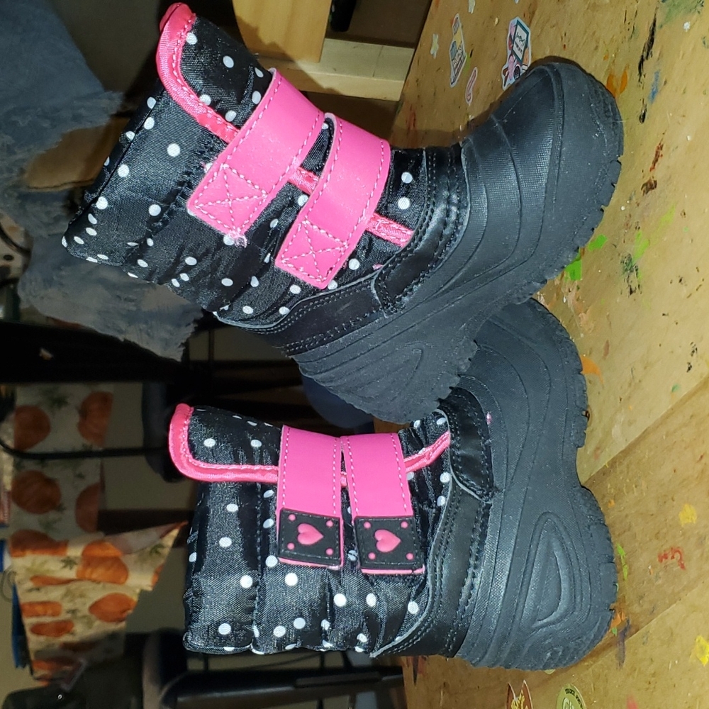 SIZE 6 Toddler Winter Boot Pink